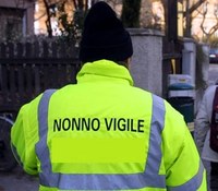 Avviso di procedura selettiva per la formazione in una graduatoria per il servizio di vigilanza per le scuole (nonni vigili) e per le attività socialmente utili